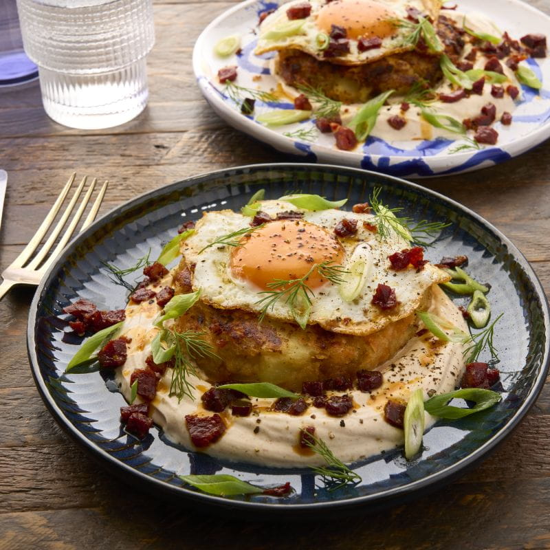 crab_hash_crispy_chorizo_fried_egg_800