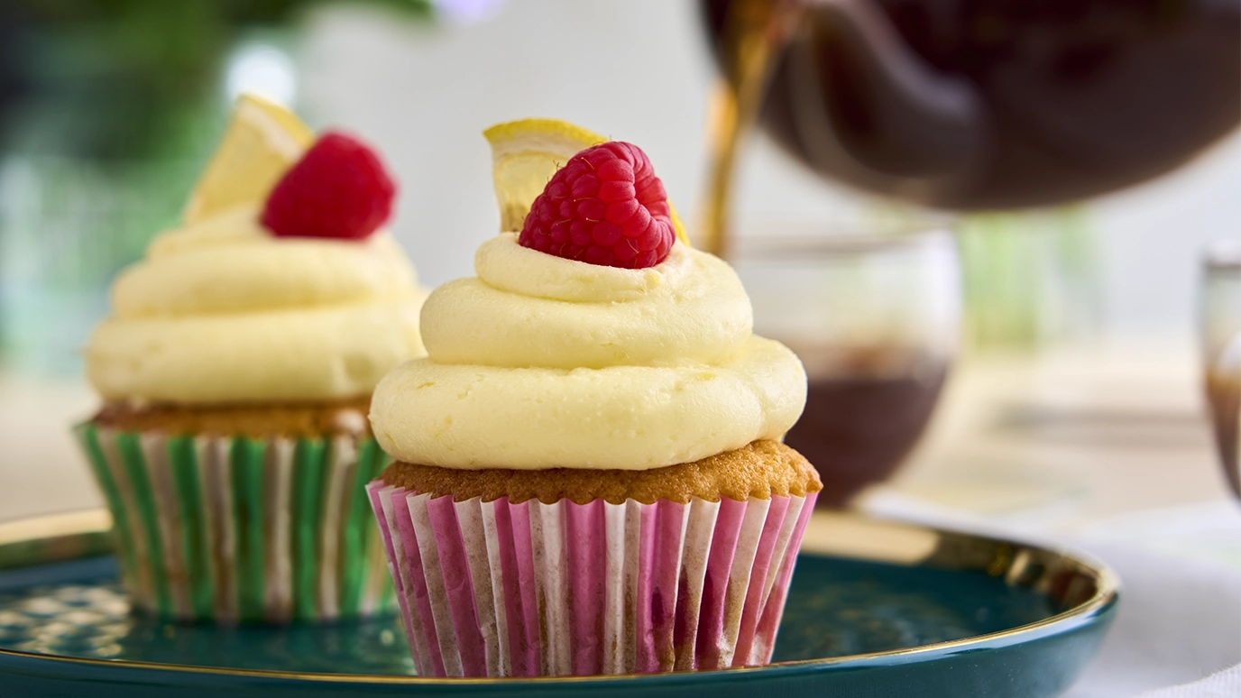 Lemon, ginger and Raspberry cupcakes (afternoon tea)