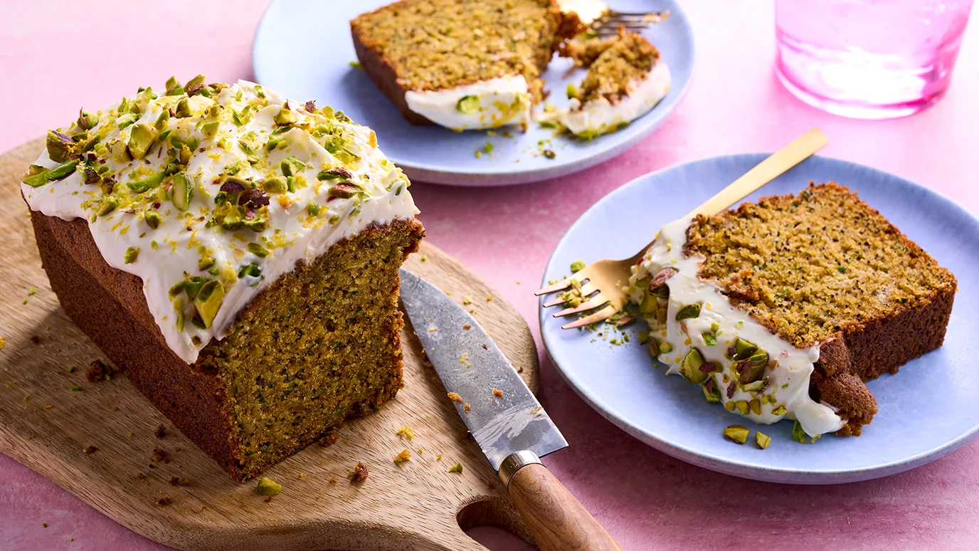 Courgette lemon and pistachio cake
