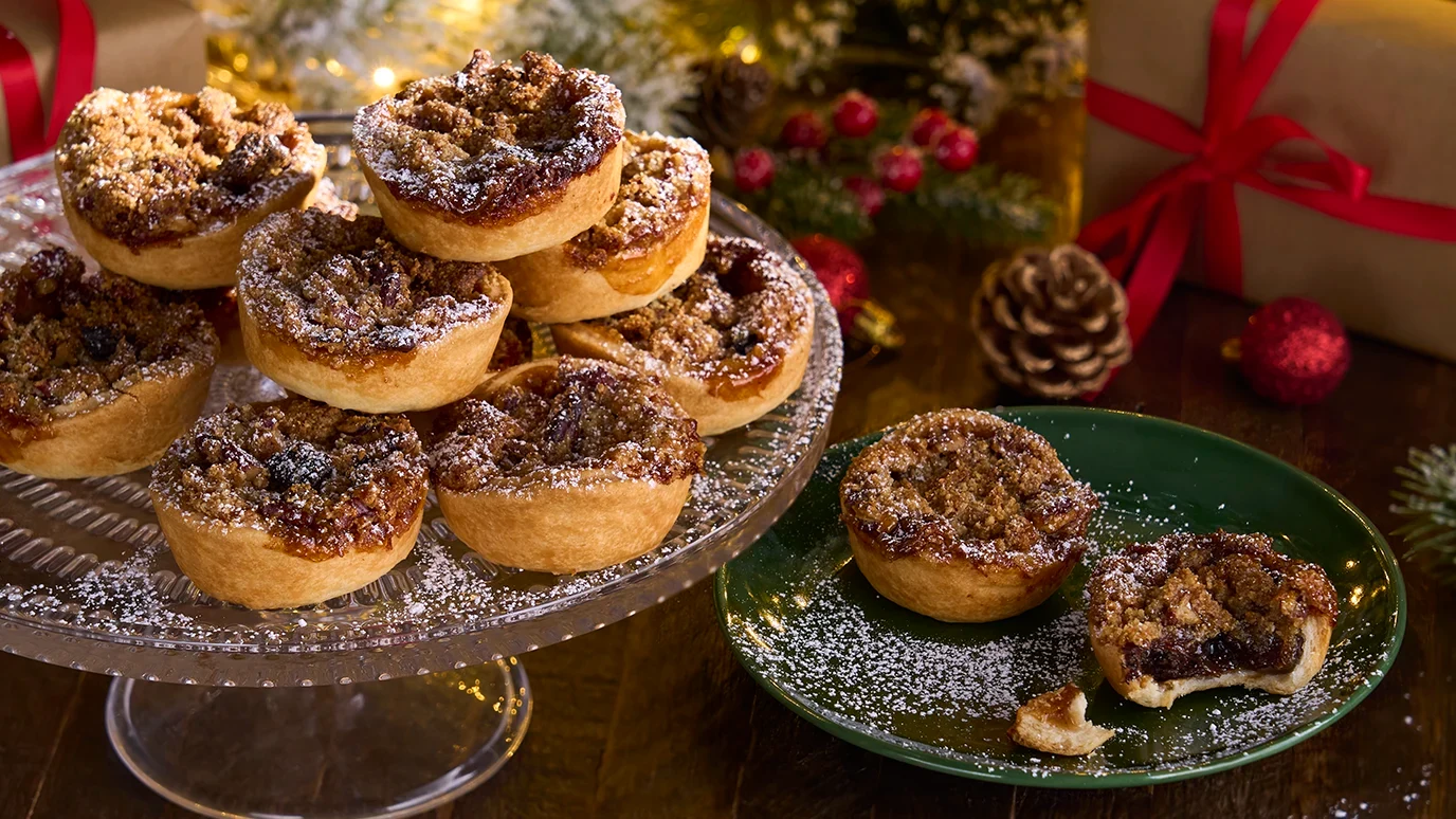Pecan Crumble Mince Pies