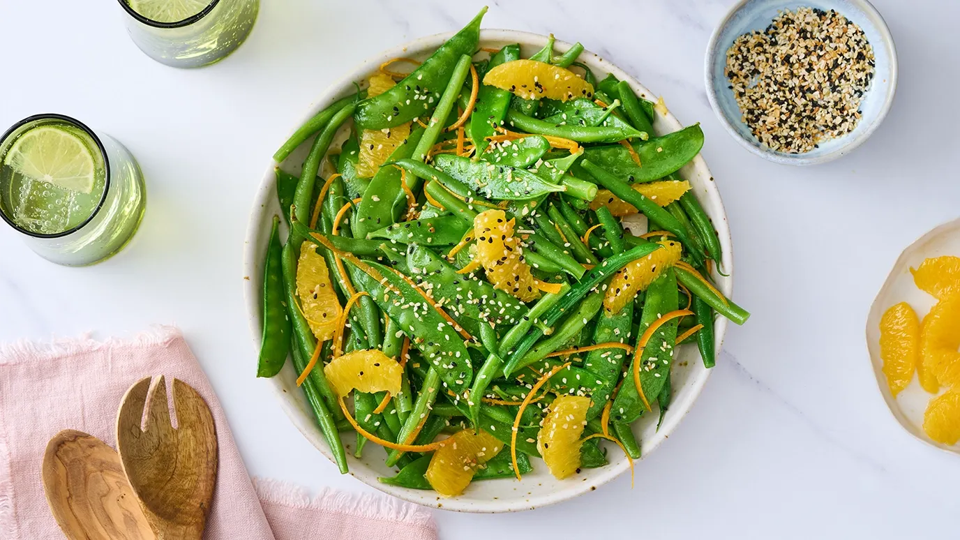 Bagel Seasoning Topped Green Bean & Mangetout Citrus Salad